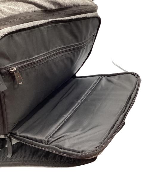 UNDER ARMOUR（アンダーアーマー）UNDER ARMOUR (アンダーアーマー) バックパック グレーの古着・服飾アイテム