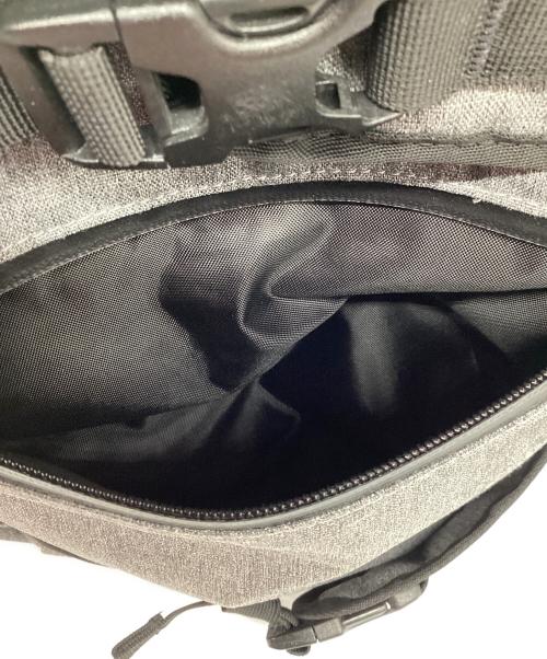 UNDER ARMOUR（アンダーアーマー）UNDER ARMOUR (アンダーアーマー) バックパック グレーの古着・服飾アイテム