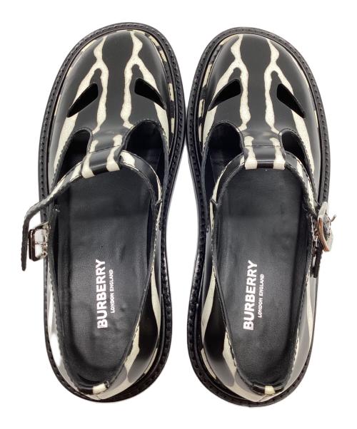 BURBERRY（バーバリー）BURBERRY (バーバリー) レザーシューズ ブラック×ホワイト サイズ:SIZE 38の古着・服飾アイテム