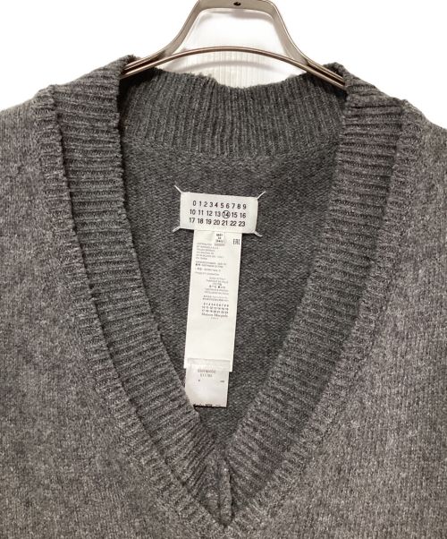 Maison Margiela（メゾンマルジェラ）Maison Margiela (メゾンマルジェラ) ニットベスト グレー サイズ:SIZE L号型の古着・服飾アイテム