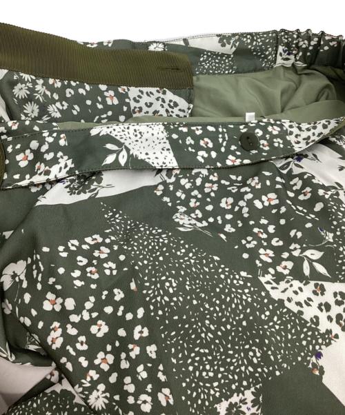 CODELLO（コッデロ）CODELLO (コッデロ) パッチワークプリントラップスカート グリーン サイズ:38の古着・服飾アイテム