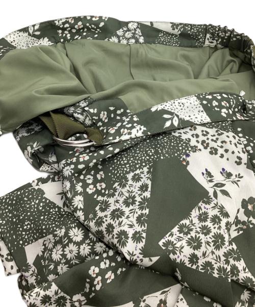 CODELLO（コッデロ）CODELLO (コッデロ) パッチワークプリントラップスカート グリーン サイズ:38の古着・服飾アイテム