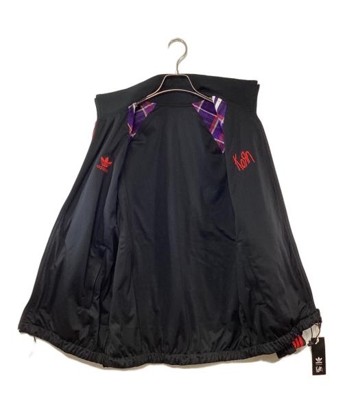 adidas Originals（アディダスオリジナル）adidas Originals (アディダスオリジナル) KORN TRACK TOP BLACK ブラック×レッド サイズ:M 未使用品の古着・服飾アイテム
