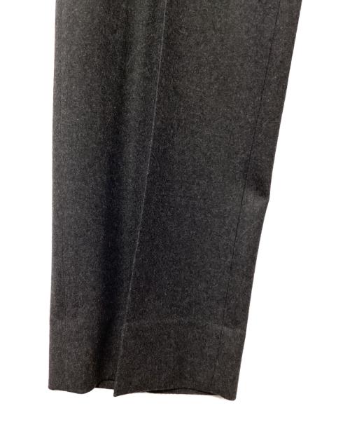 COMOLI（コモリ）COMOLI (コモリ) ウールフラノパンツ グレー サイズ:3の古着・服飾アイテム