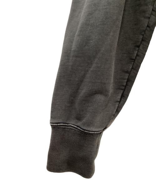 PALACE（パレス）PALACE (パレス) Vivienne Westwood (ヴィヴィアンウエストウッド) プルオーバーパーカー ブラック サイズ:Mの古着・服飾アイテム