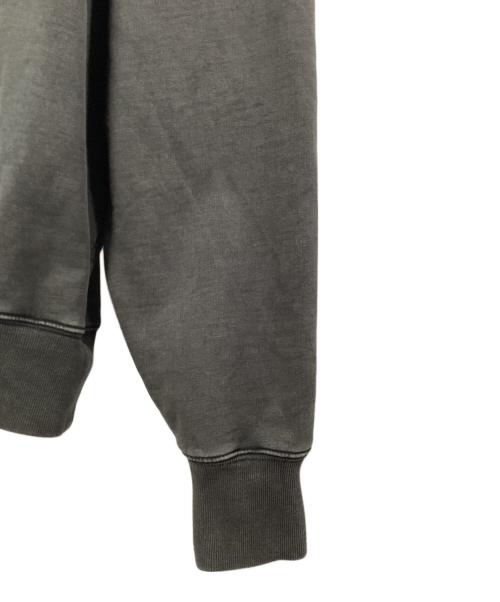 PALACE（パレス）PALACE (パレス) Vivienne Westwood (ヴィヴィアンウエストウッド) プルオーバーパーカー ブラック サイズ:Mの古着・服飾アイテム