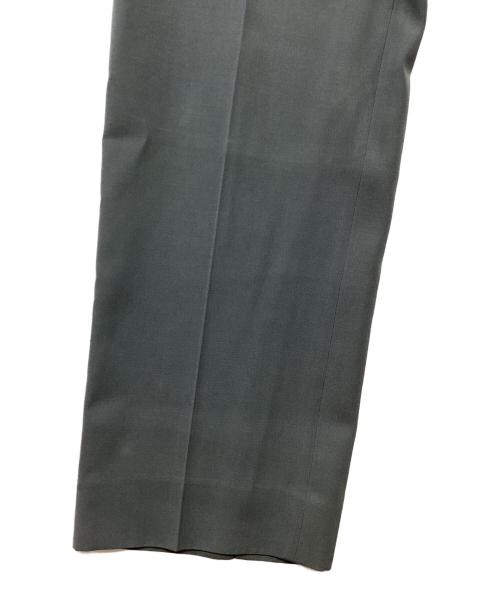 AURALEE（オーラリー）AURALEE (オーラリー) LIGHT WOOL MAX GABARDINE SLACKS グレー サイズ:4の古着・服飾アイテム