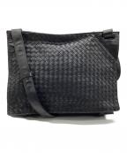 BOTTEGA VENETAボッテガベネタ）の古着「メッセンジャーバッグ」｜ブラック