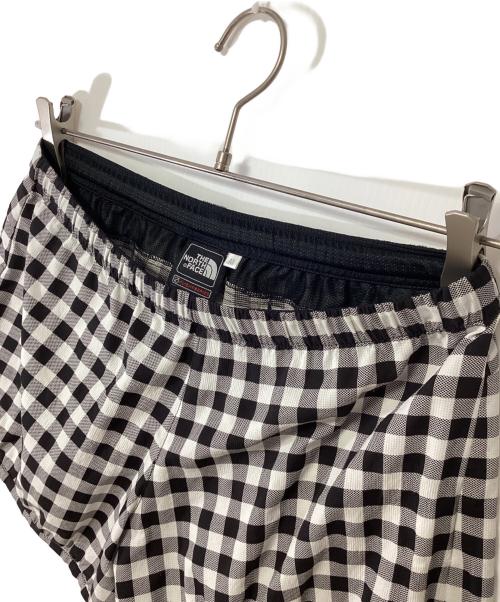 THE NORTH FACE（ザ ノース フェイス）THE NORTH FACE (ザ ノース フェイス) SWALLOWTAIL BALLOON SHORT ブラック×ホワイト サイズ:Mの古着・服飾アイテム