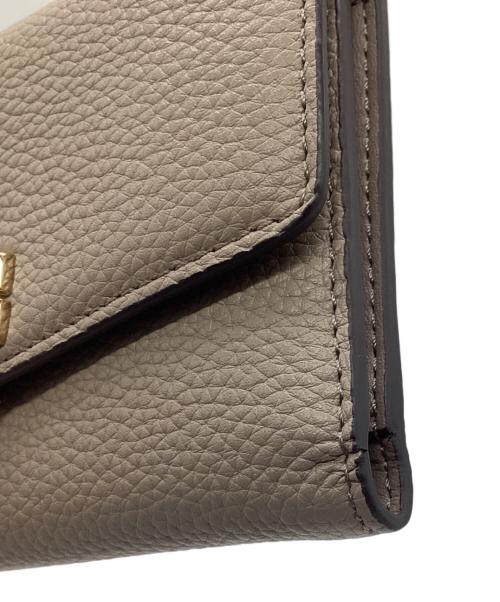 TORY BURCH（トリーバーチ）TORY BURCH (トリーバーチ) 3つ折り財布 ベージュの古着・服飾アイテム