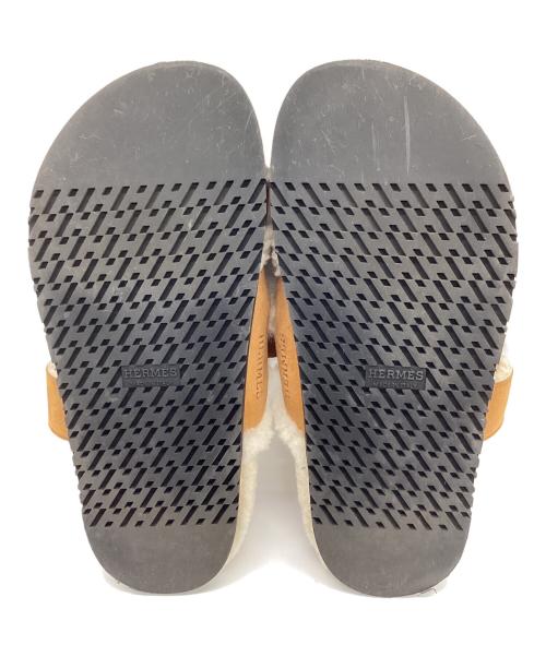 HERMES（エルメス）HERMES (エルメス) ムートンレザーフラットサンダル ブラウン×ベージュ サイズ:size 37の古着・服飾アイテム