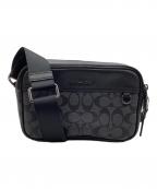 COACHコーチ）の古着「グラハムクロスボディ　シグネチャー」｜ブラック