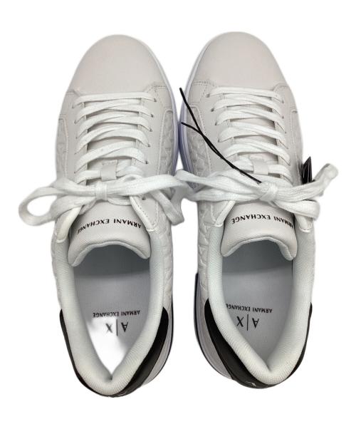 ARMANI EXCHANGE（アルマーニ エクスチェンジ）ARMANI EXCHANGE (アルマーニ エクスチェンジ) ローカットスニーカー ホワイト×ブラック サイズ:UK8 未使用品の古着・服飾アイテム