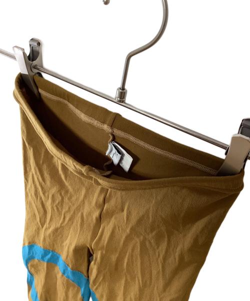 ISSEY MIYAKE me（イッセイ ミヤケ ミー）ISSEY MIYAKE me (イッセイ ミヤケ ミー) レギンスパンツ カーキ サイズ:不明の古着・服飾アイテム