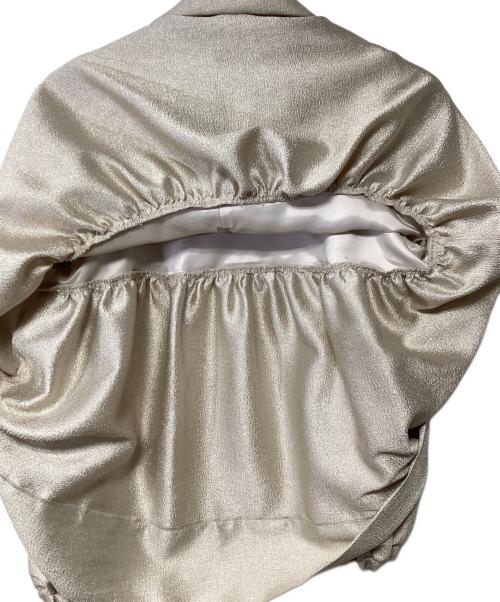 YORI（ヨリ）YORI (ヨリ) シャイニーパフブラウス ベージュ サイズ:SIZE 38の古着・服飾アイテム