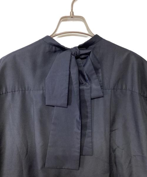 YORI（ヨリ）YORI (ヨリ) バックリボンブラウス ネイビー サイズ:36の古着・服飾アイテム