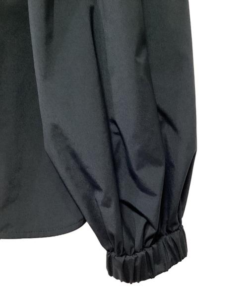 YORI（ヨリ）YORI (ヨリ) たっぷりスカラップブラウス ブラック サイズ:38の古着・服飾アイテム