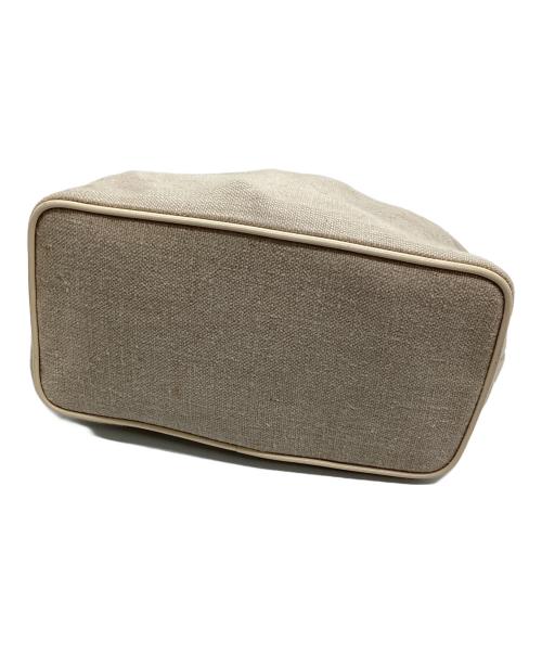 PRADA（プラダ）PRADA (プラダ) ワンショルダーバッグ アイボリーの古着・服飾アイテム