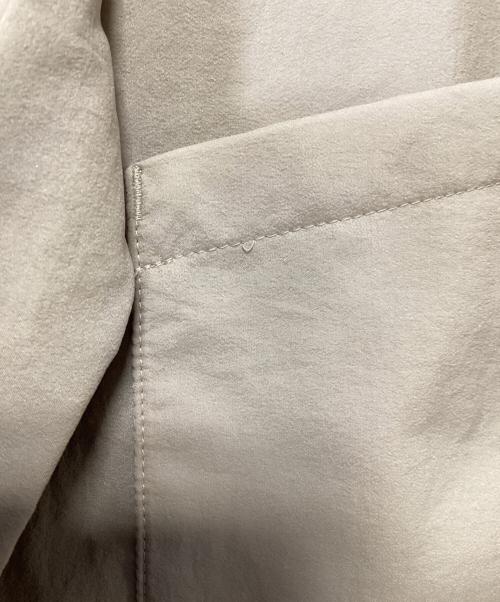 Columbia（コロンビア）Columbia (コロンビア) リバーシブルジャケット ベージュ サイズ:Sの古着・服飾アイテム