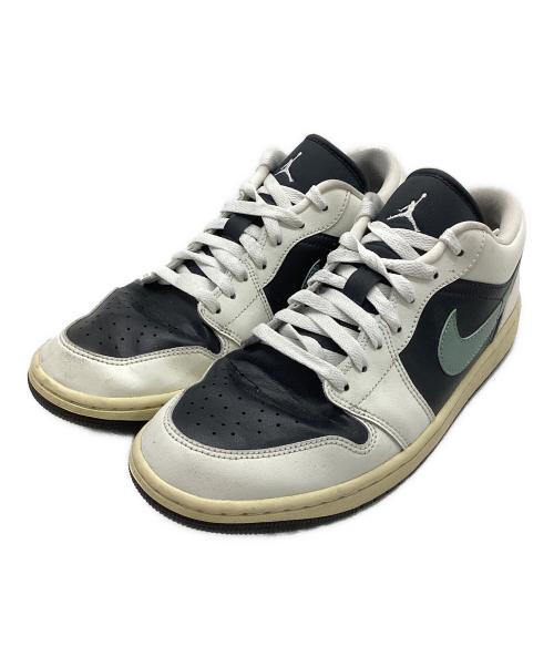 NIKE（ナイキ）NIKE (ナイキ) ローカットスニーカー ホワイト×ブラック サイズ:28の古着・服飾アイテム