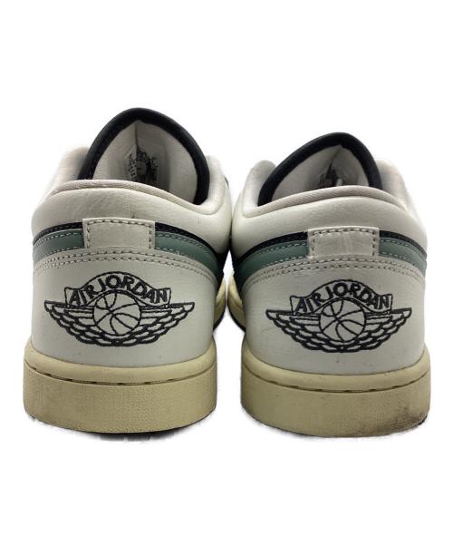 NIKE（ナイキ）NIKE (ナイキ) ローカットスニーカー ホワイト×ブラック サイズ:28の古着・服飾アイテム