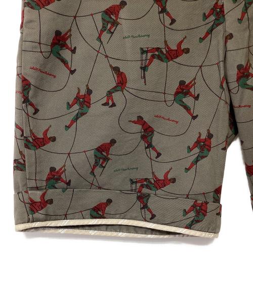 WHITE MOUNTAINEERING（ホワイトマウンテ二アニング）WHITE MOUNTAINEERING (ホワイトマウンテ二アニング) ハーフパンツ グレー サイズ:Lの古着・服飾アイテム