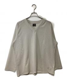 Needles（ニードルズ）の古着「V-Neck Tee - Raschel Lace」｜グレー
