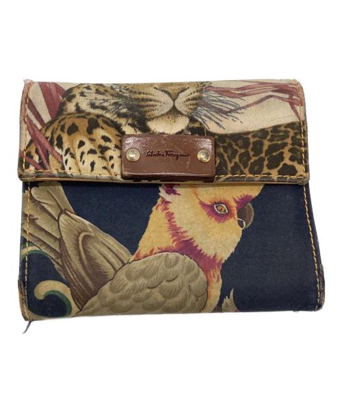 Ferragamo（フェラガモ）Ferragamo (フェラガモ) 2つ折り財布 ベージュの古着・服飾アイテム