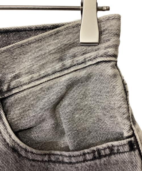 LEVI'S（リーバイス）LEVI'S (リーバイス) デニムパンツ　SILVER TAB グレー サイズ:W28の古着・服飾アイテム