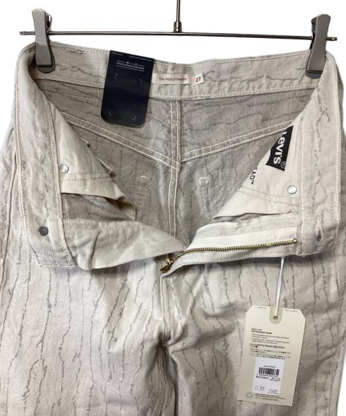 LEVI'S（リーバイス）LEVI'S (リーバイス) デニムパンツ アイボリー サイズ:W27の古着・服飾アイテム