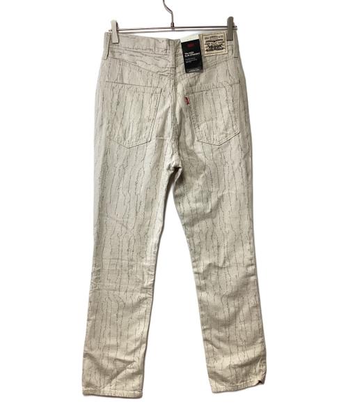 LEVI'S（リーバイス）LEVI'S (リーバイス) デニムパンツ アイボリー サイズ:W27の古着・服飾アイテム