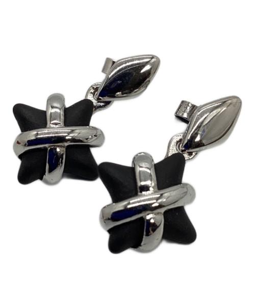 Wedgwood（ウェッジウッド）Wedgwood (ウェッジウッド) ピアス　ブラックスター ブラック×シルバーカラーの古着・服飾アイテム