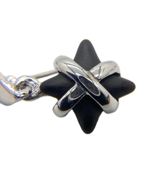 Wedgwood（ウェッジウッド）Wedgwood (ウェッジウッド) ピアス　ブラックスター ブラック×シルバーカラーの古着・服飾アイテム