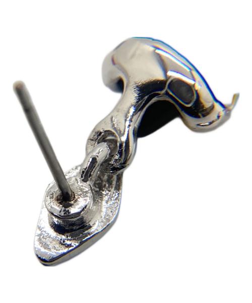 Wedgwood（ウェッジウッド）Wedgwood (ウェッジウッド) ピアス　ブラックスター ブラック×シルバーカラーの古着・服飾アイテム