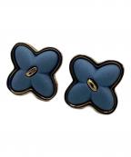 Wedgwoodウェッジウッド）の古着「フラワーモチーフピアス　ジャスパー」｜ブルー×ゴールドカラー