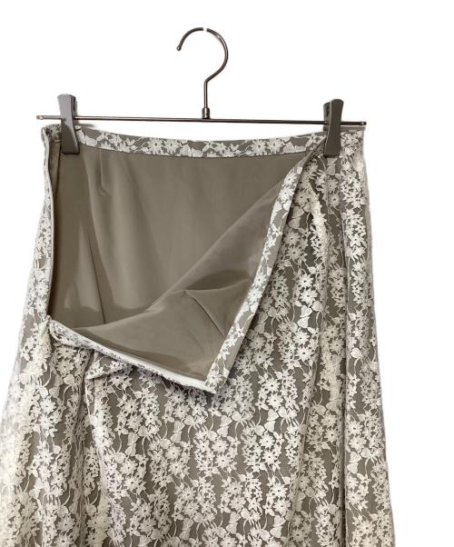 IENA（イエナ）IENA (イエナ) フレアーフラワーレーススカート ベージュ×ホワイト サイズ:38の古着・服飾アイテム