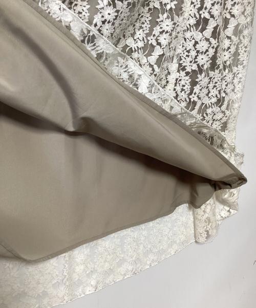 IENA（イエナ）IENA (イエナ) フレアーフラワーレーススカート ベージュ×ホワイト サイズ:38の古着・服飾アイテム