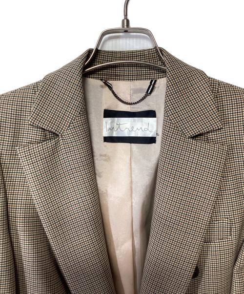 INTREND（イントレンド）INTREND (イントレンド) テーラードジャケット ベージュ サイズ:40 未使用品の古着・服飾アイテム