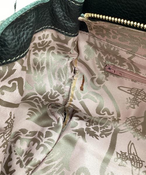 Vivienne Westwood（ヴィヴィアンウエストウッド）Vivienne Westwood (ヴィヴィアンウエストウッド) タッセルハンドバッグ ブラックの古着・服飾アイテム