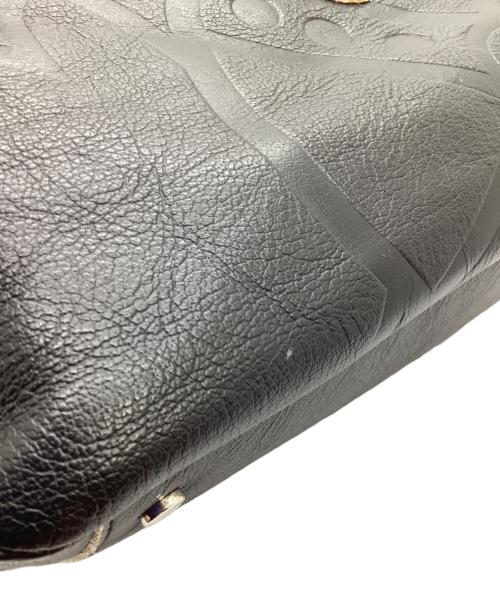 Vivienne Westwood（ヴィヴィアンウエストウッド）Vivienne Westwood (ヴィヴィアンウエストウッド) セミショルダーバッグ　オーヴ型押ターンロック ブラックの古着・服飾アイテム
