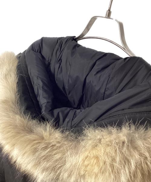 CANADA GOOSE（カナダグース）CANADA GOOSE (カナダグース) ダウンジャケット　CHATEAU PARKA ブラック サイズ:Mの古着・服飾アイテム