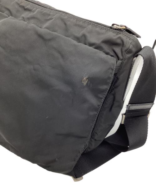 PRADA（プラダ）PRADA (プラダ) ナイロンショルダーバッグ　VELA ネロの古着・服飾アイテム