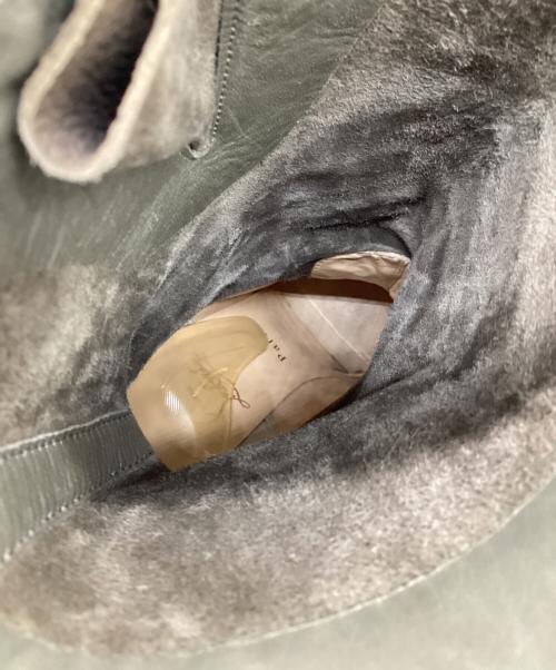 Christian Louboutin（クリスチャン・ルブタン）Christian Louboutin (クリスチャン・ルブタン) ヒールブーツ ベージュ サイズ:37の古着・服飾アイテム