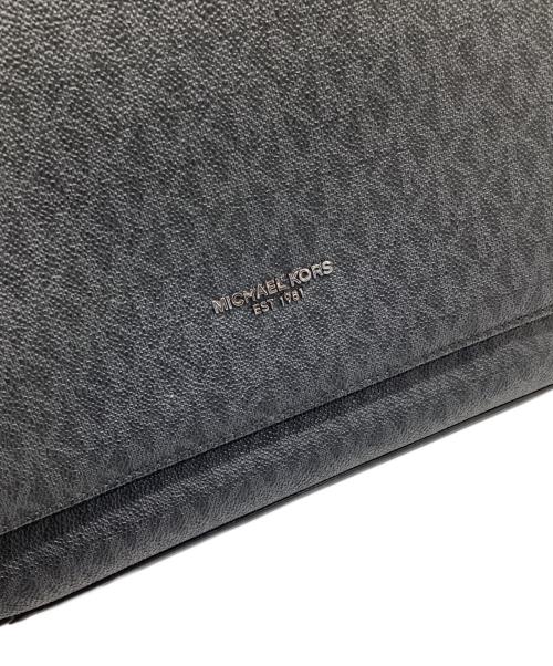 MICHAEL KORS（マイケル・コース）MICHAEL KORS (マイケルコース) ショルダーバッグ ブラックの古着・服飾アイテム