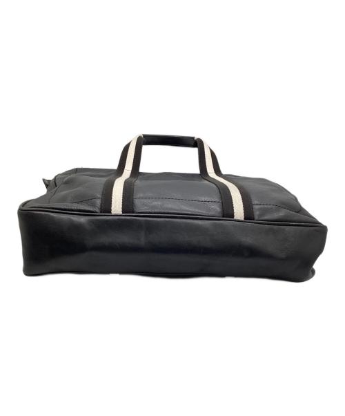 BALLY（バリー）BALLY (バリー) ブリーフケース　	TAPRUS AYGA ブラック×ホワイトの古着・服飾アイテム