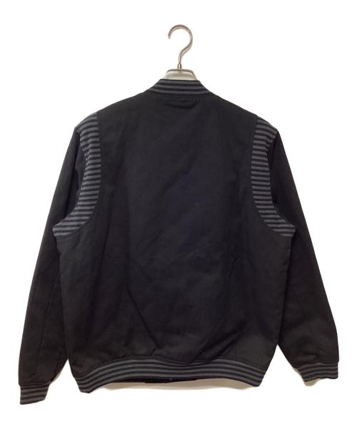 UNDEFEATED（アンディフィーテッド）UNDEFEATED (アンディフィーテッド) ベースボールジャケット ブラック×グレー サイズ:MEDIUMの古着・服飾アイテム