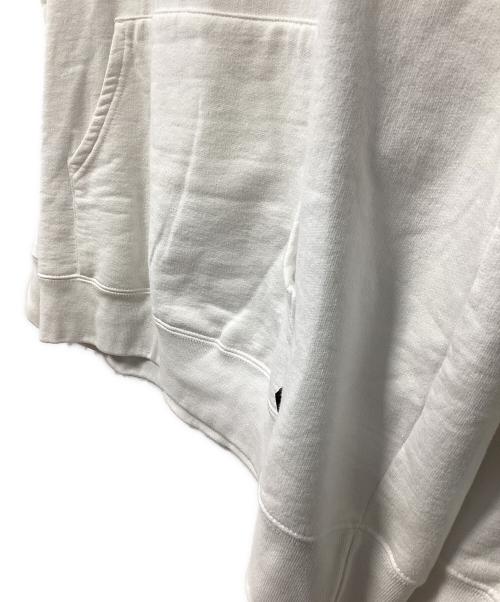 UNDEFEATED（アンディフィーテッド）UNDEFEATED (アンディフィーテッド) パーカー ホワイト サイズ:XLの古着・服飾アイテム