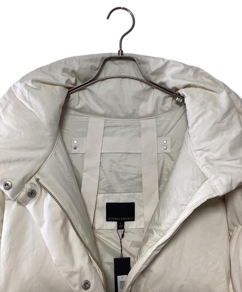 BANANA REPUBLIC（バナナリパブリック）BANANA REPUBLIC (バナナリパブリック) ダウンコート ホワイト サイズ:L 未使用品の古着・服飾アイテム