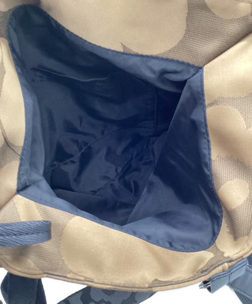 marimekko（マリメッコ）marimekko (マリメッコ) ロゴストラップショルダーバッグ ベージュの古着・服飾アイテム