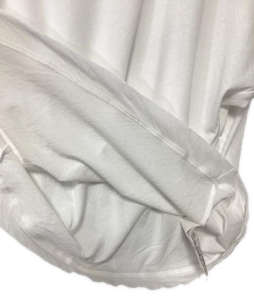 CINOH（チノ）CINOH (チノ) オープンショルダーTシャツ ホワイト サイズ:38の古着・服飾アイテム